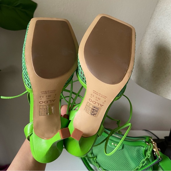 ALDO Heels & Purse - Picture 3 of 7